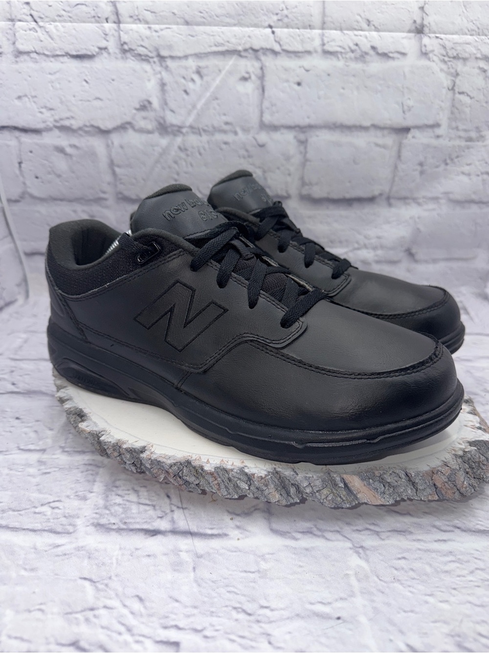 New Balance 813 Mens Size 10 6E Wide Black Leather Walking Shoes Sneakers